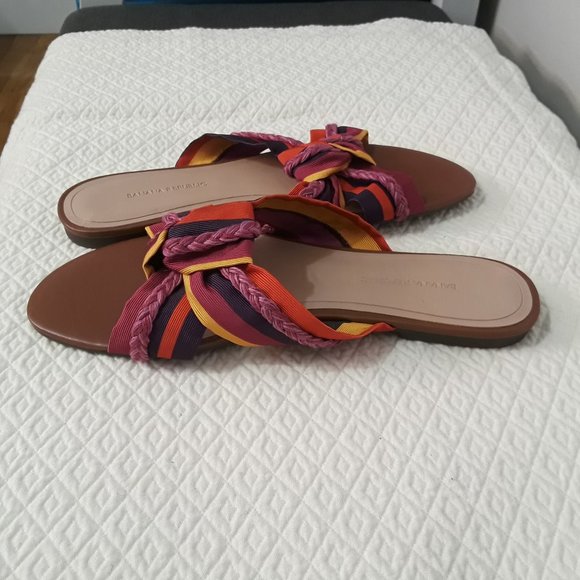 Banana Republic Twisted Fabric Slide Sandal - Picture 3 of 7